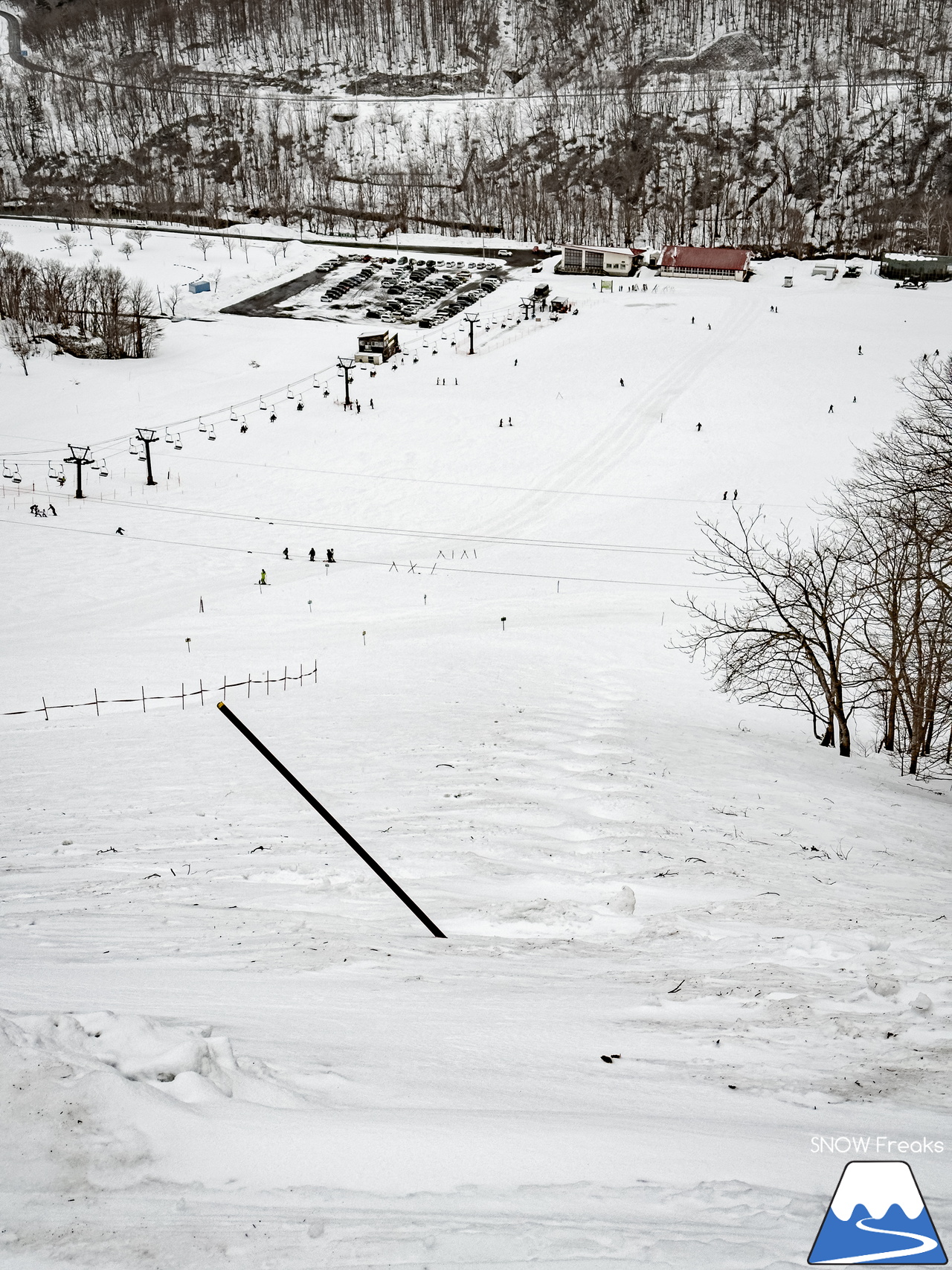 桂沢国設スキー場｜非情なほどに待ってくれない今冬の雪解け...。まだ少しだけ冬の気配が残る